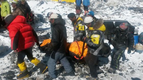 Recat de les víctimes a l'Everest.