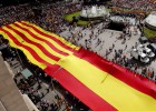 Societat Civil invitará a Puigdemont y a Colau a su acto del 12-O Societat Civil invitará a Puigdemont y a Colau a su acto del 12-O