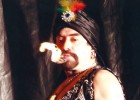 Faquir Kirman, 50 anys menjant bombetes