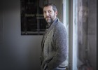 “M’obsessiona la realitat: és més honest no existir, com a periodista”