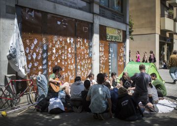 Els activistes planegen un ‘escrache’ a l’amo del local de Gràcia
