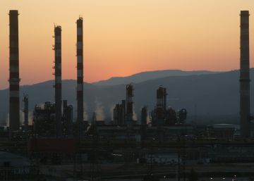 Altes concentracions de benzè fan evacuar la petroquímica de Tarragona