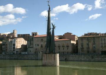 El PP de Tortosa vol convertir el monument franquista en un atractiu turístic