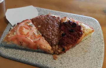 Cinc pizzes ben diferents a Barcelona