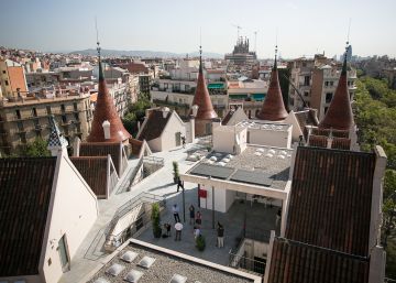 La Casa de les Punxes reneix com a ‘museu’ de la llegenda de Sant Jordi