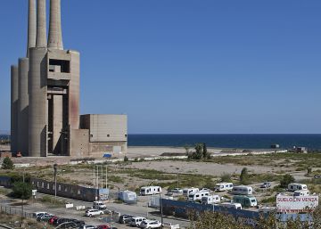 Un campament a l’ombra de les Tres Xemeneies