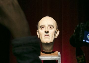 La polèmica inauguració de l’exposició sobre el franquisme