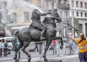 L’estàtua de Franco aflora vells i nous conflictes