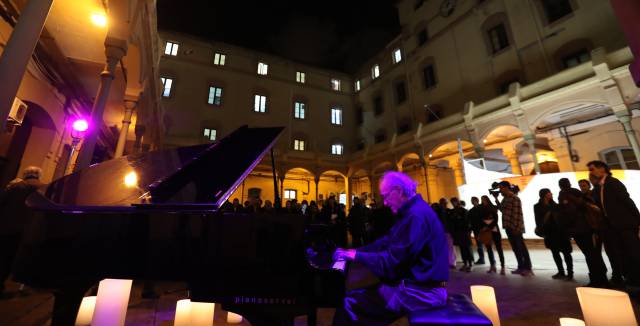 El pianista Carles Santos, aquest diumenge a la Model.
