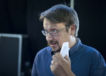 Domènech demana eleccions a Catalunya en comptes del referèndum unilateral
