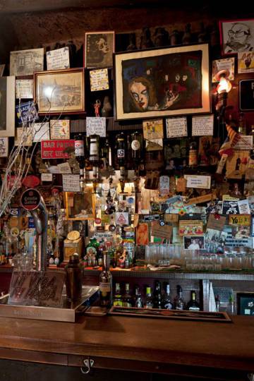 Cinc bars on no ha passat el temps