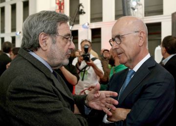 Durán cree que JxSí se prepara para decidir quién es el responsable de que no haya referéndum Durán cree que JxSí se prepara para decidir quién es el responsable de que no haya referéndum