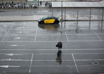 Els taxistes, en vaga a Barcelona i Madrid contra Uber i Cabify Els taxistes, en vaga a Barcelona i Madrid contra Uber i Cabify