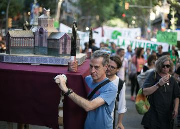 Més d’un miler de persones es manifesten contra la pujada dels lloguers Més d’un miler de persones es manifesten contra la pujada dels lloguers