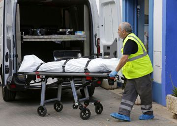 Un mort i una ferida greu en un tiroteig en un bar de Vilanova i la Geltrú Un mort i una ferida greu en un tiroteig en un bar de Vilanova i la Geltrú