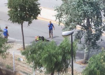 Mor l’agent tirotejat per un pistoler a Gavà Mor l’agent tirotejat per un pistoler a Gavà
