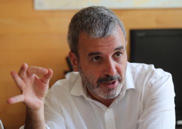 Collboni: “Junqueras i Puigdemont no denuncien l’atac al bus turístic perquè són ostatges de la CUP” Collboni: “Junqueras i Puigdemont no denuncien l’atac al bus turístic perquè són ostatges de la CUP”