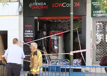 L’explosió d’una màquina expenedora fereix quatre persones a Tarragona L’explosió d’una màquina expenedora fereix quatre persones a Tarragona