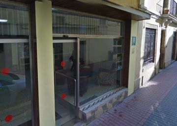 Detinguts tres turistes per violar una jove de 19 anys en un hotel de Lloret Detinguts tres turistes per violar una jove de 19 anys en un hotel de Lloret