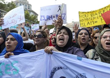 La comunitat musulmana es manifesta a Barcelona per condemnar el terrorisme