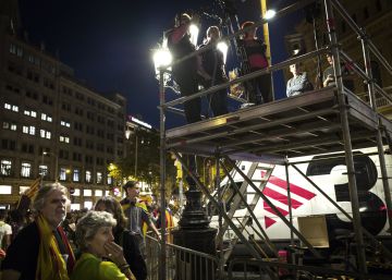 TV3 continua referint-se a Puigdemont, destituït, com a ‘president’