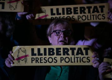 Vídeo | Les bases independentistes defensen l’alliberament dels exconsellers