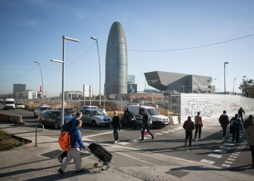 Units per la decepció, dividits per la política