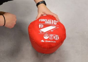 Decathlon alerta d’un problema de seguretat en un sac de dormir per a nens