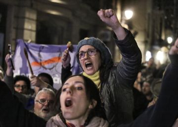 Partidaris del Rei i partidaris de la República es troben a Barcelona