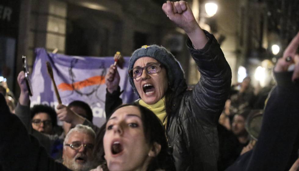 Partidaris del Rei i partidaris de la República es troben a Barcelona