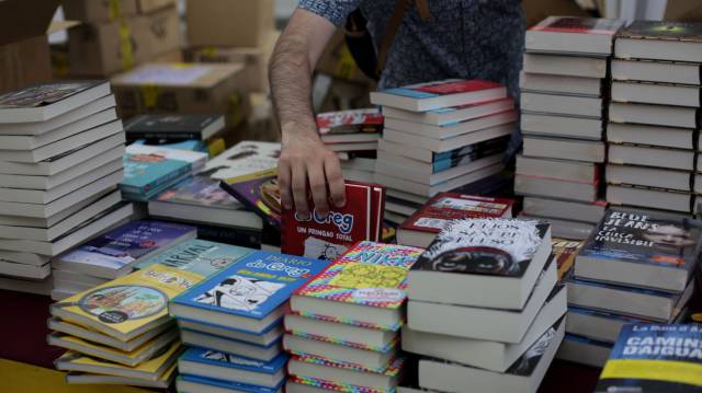 Les parades de llibres a punt.