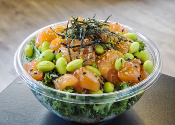 Cinc llocs per menjar poké a Barcelona