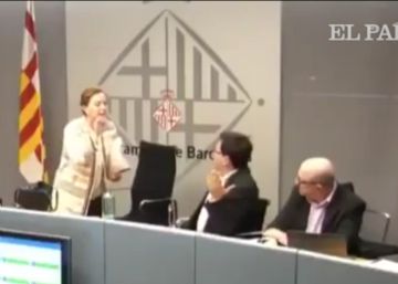 Forta discussió entre Carina Mejías i Gerardo Pisarello a l’Ajuntament de Barcelona