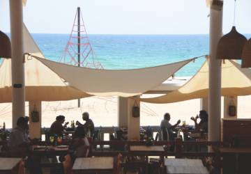 Cinc xiringuitos de platja