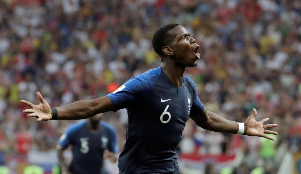 Paul Pogba celebra el 3-1-