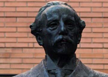 Desapareix el bust de Narcís Oller a la plaça de Barcelona dedicada a l’escriptor