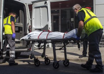 Els Mossos maten un home que ha entrat a la comissaria de Cornellà cridant “Al·là és gran”