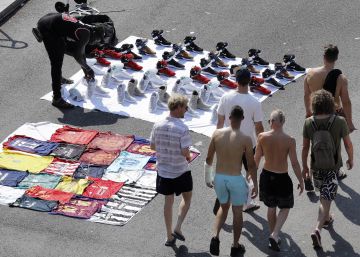 Salou multarà amb 300 euros els compradors de venda il·legal al carrer