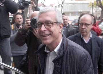 El PSC fa pinya perquè Ballesteros repeteixi, malgrat les acusacions de la justícia