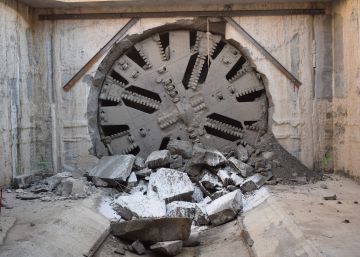 Enllestit el túnel que ha de portar el tren a la T1 de l’aeroport del Prat