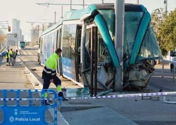 Quatre ferits en un accident de tramvia a Sant Adrià