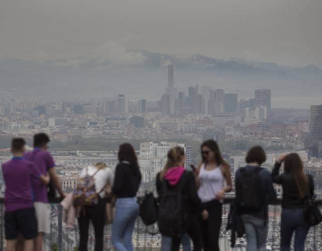 L’AMB aposta per reconvertir els peatges en taxes contra la contaminació