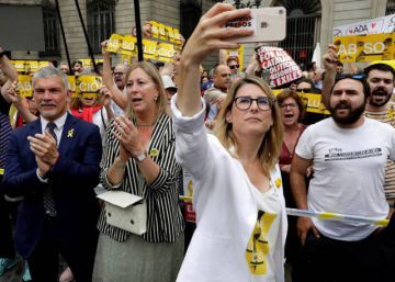 Investidura amb tanques a Sant Jaume