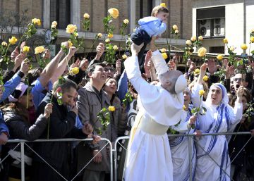 El Papa català i la mariscada de Sorrentino