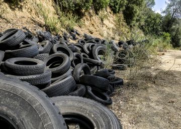 El risc de 2.500 pneumàtics abandonats a Tossa de Mar