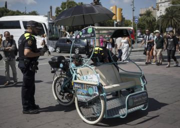 Barcelona reduirà “dràsticament” el número de bicitaxis