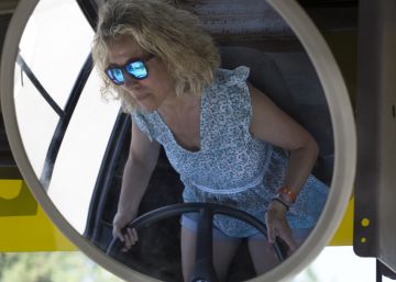 Dones al volant, també d’autobusos