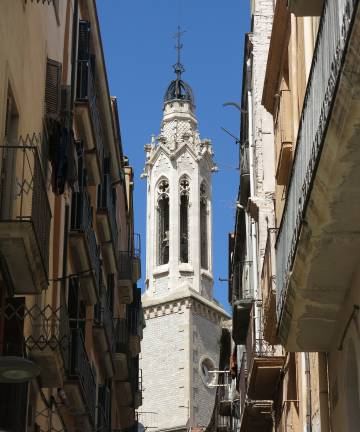 Cinc campanars singulars