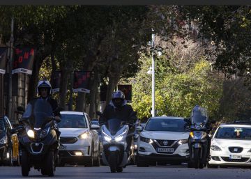 Barcelona demana que es retirin punts per circular amb cotxes contaminants a les zones de baixes emissions