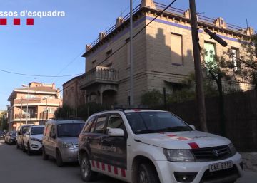 Detingut un excapellà de Barcelona per estafar més de tres milions d’euros a dones grans